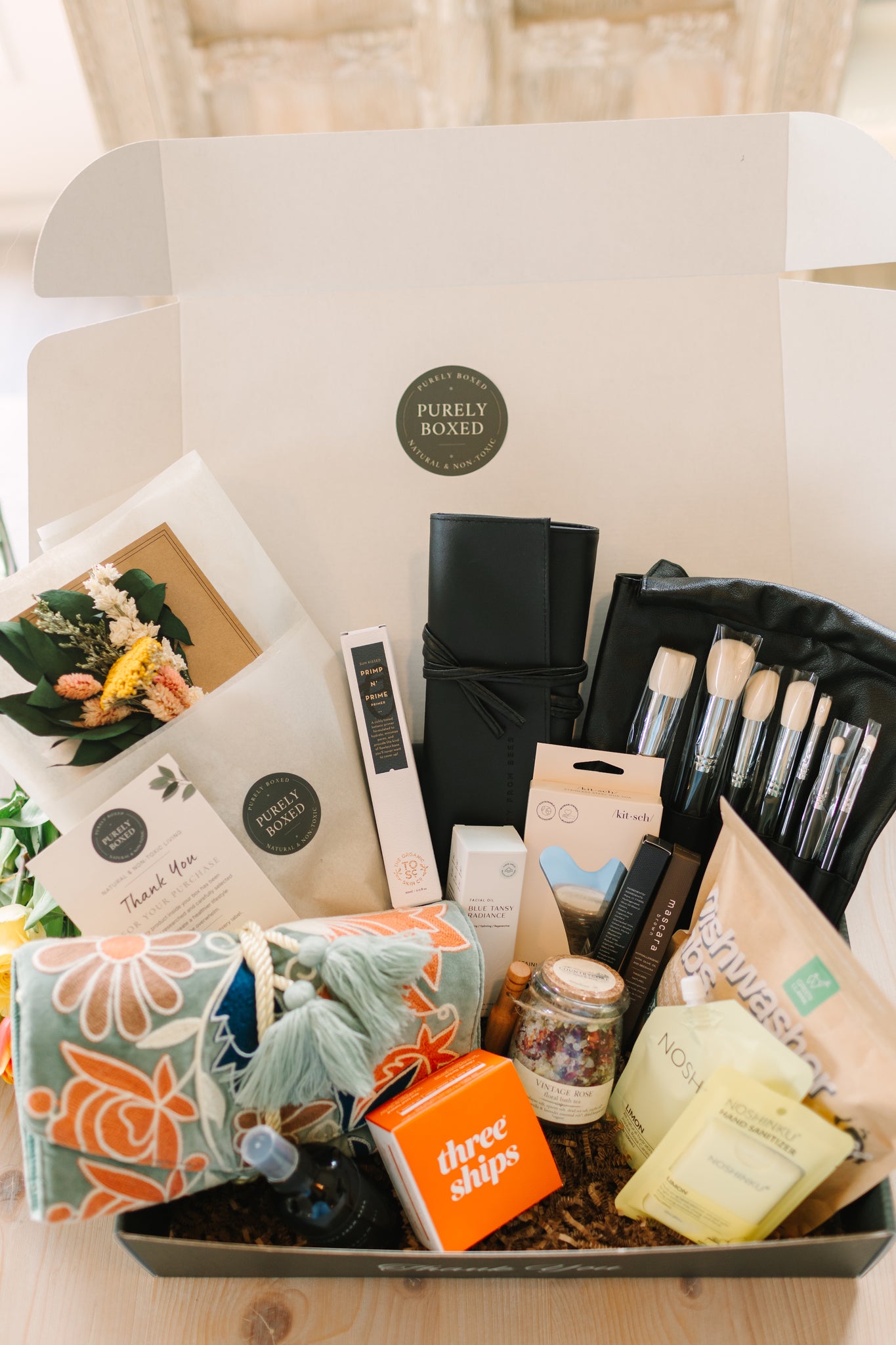 Spring - April 1st Box | Purely Boxed Premium Quarterly Subscription